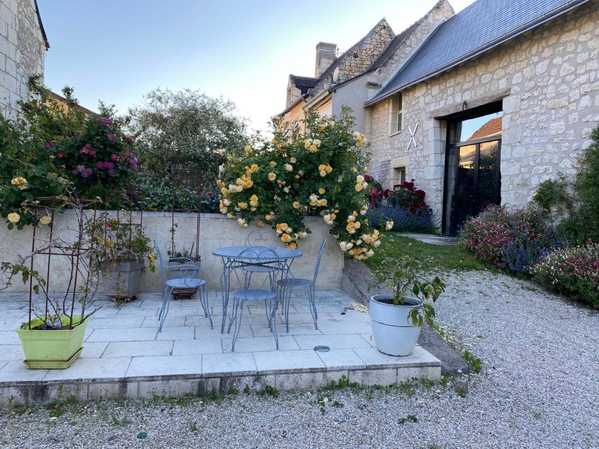 Studio Indre Climatise, La Halte De Cuze, Aux Abords De La Loire A Velo Huismes Eksteriør bilde