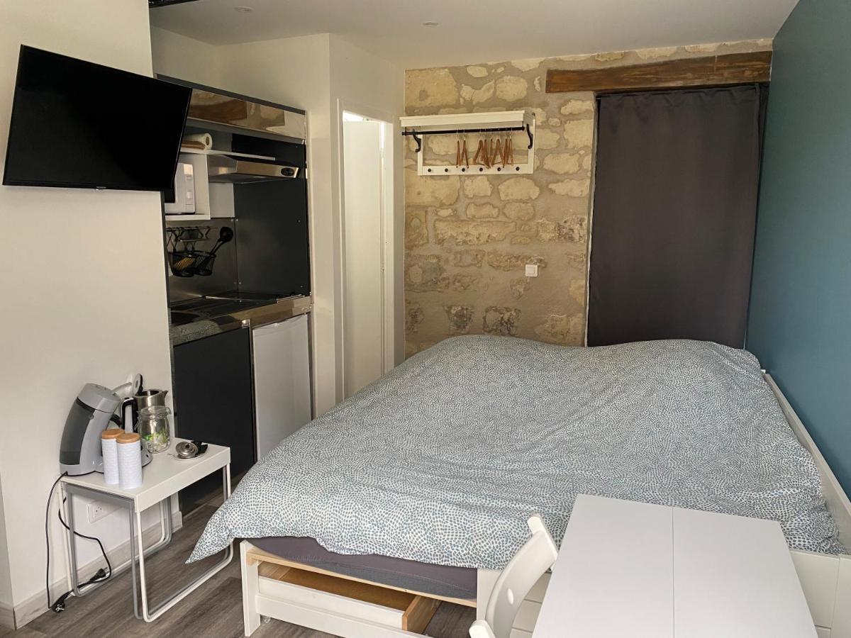 Studio Indre Climatise, La Halte De Cuze, Aux Abords De La Loire A Velo Huismes Eksteriør bilde